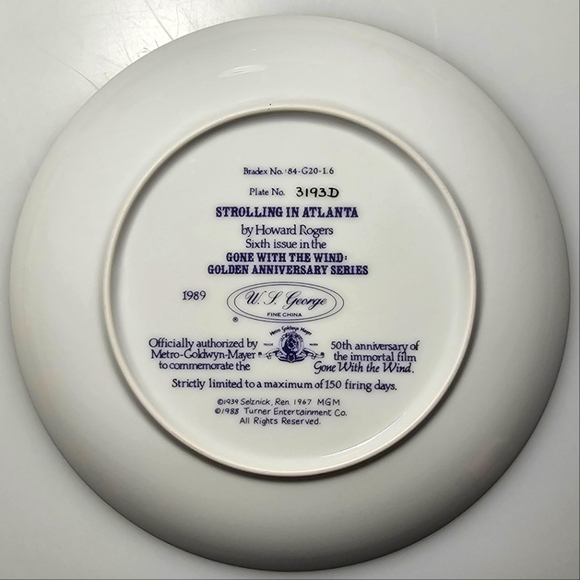 Gone with the Wind "Strolling in Atlanta" 1989 Plate #3193D - Picture 4 of 9
